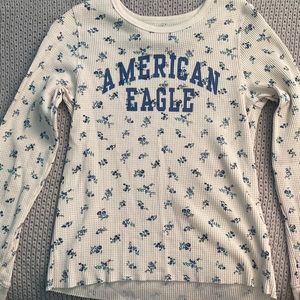American eagle long sleeve layering tee